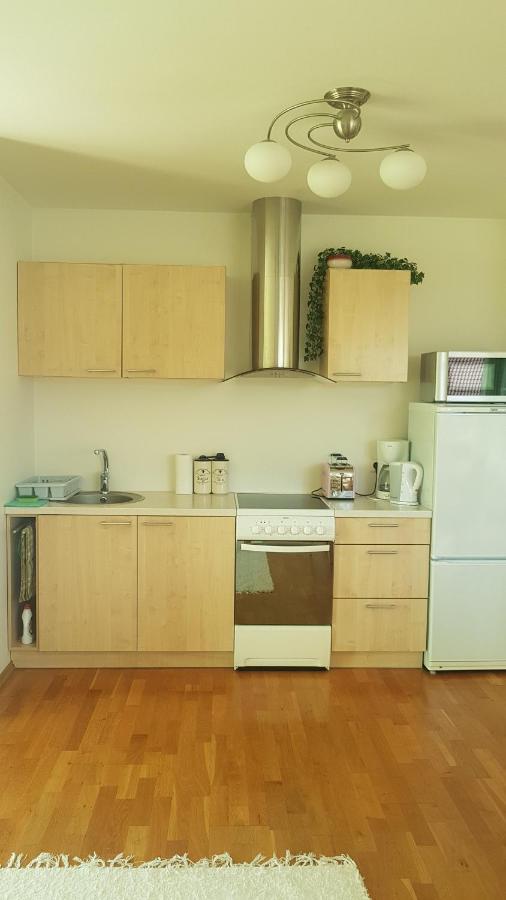 Juuli Apartament Курессааре Экстерьер фото