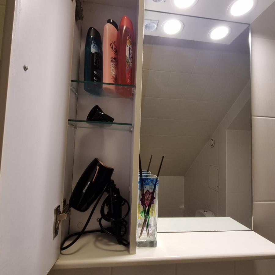 Juuli Apartament Курессааре Экстерьер фото