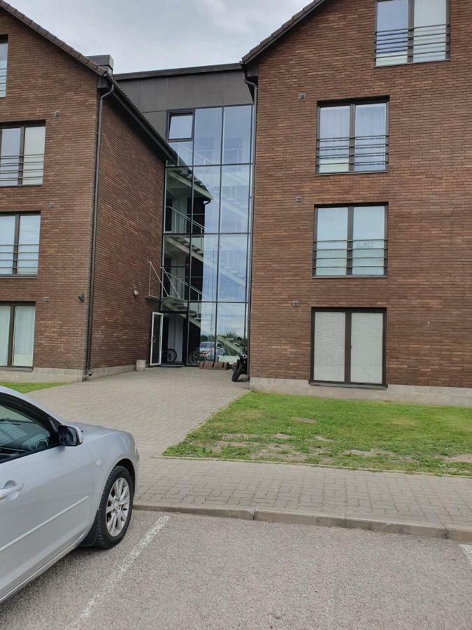Juuli Apartament Курессааре Экстерьер фото