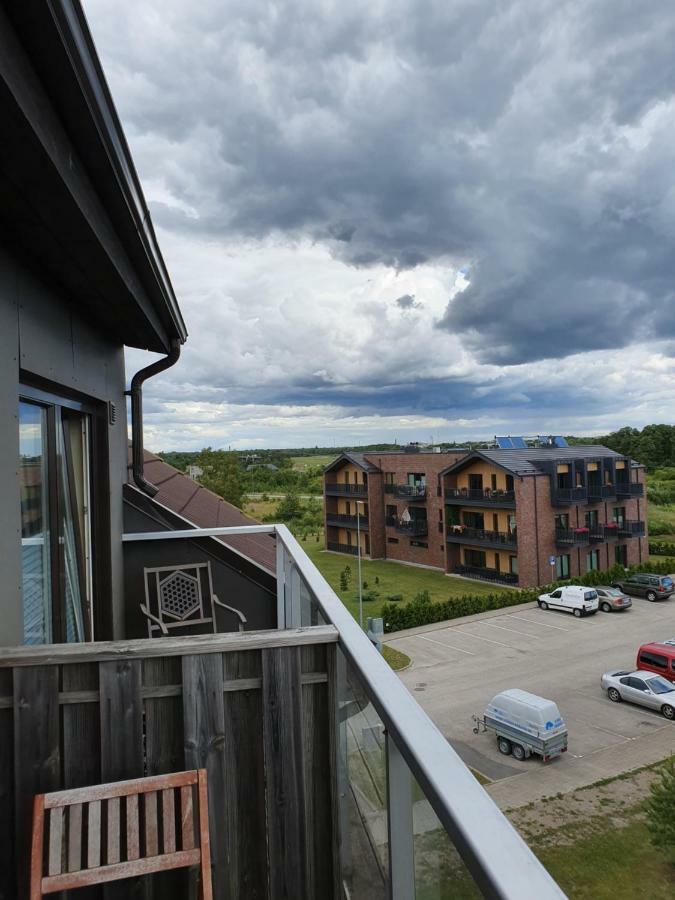 Juuli Apartament Курессааре Экстерьер фото